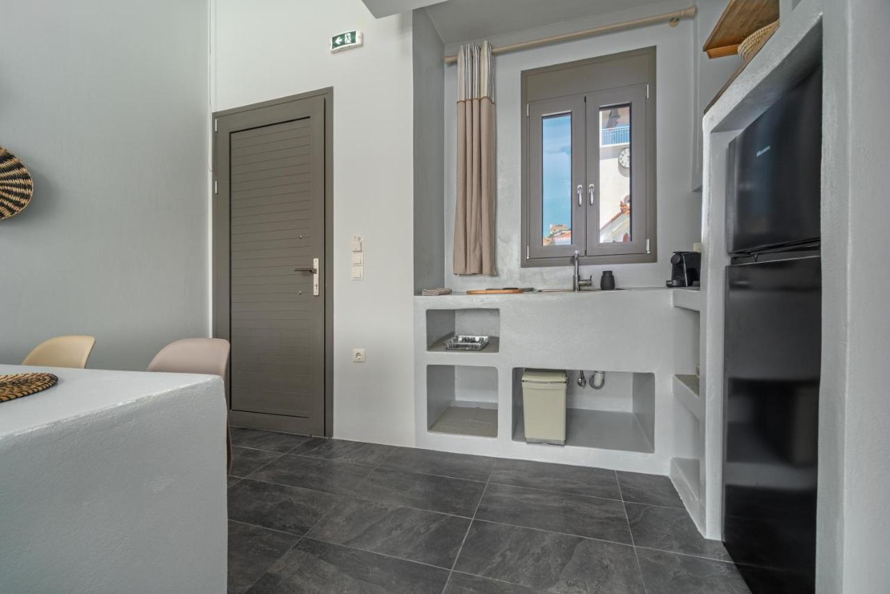 أييوي أبوستولوي La Perla Suites المظهر الخارجي الصورة