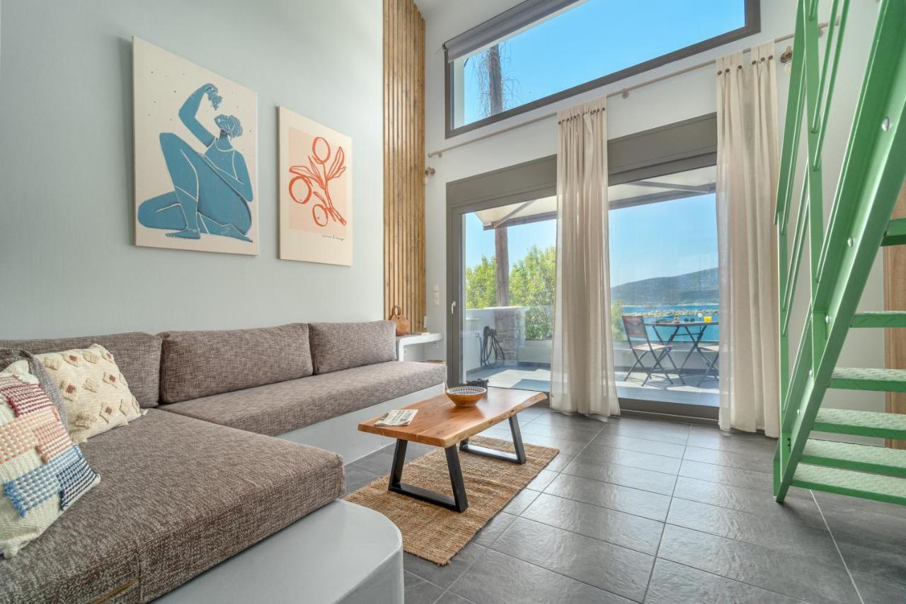 أييوي أبوستولوي La Perla Suites المظهر الخارجي الصورة