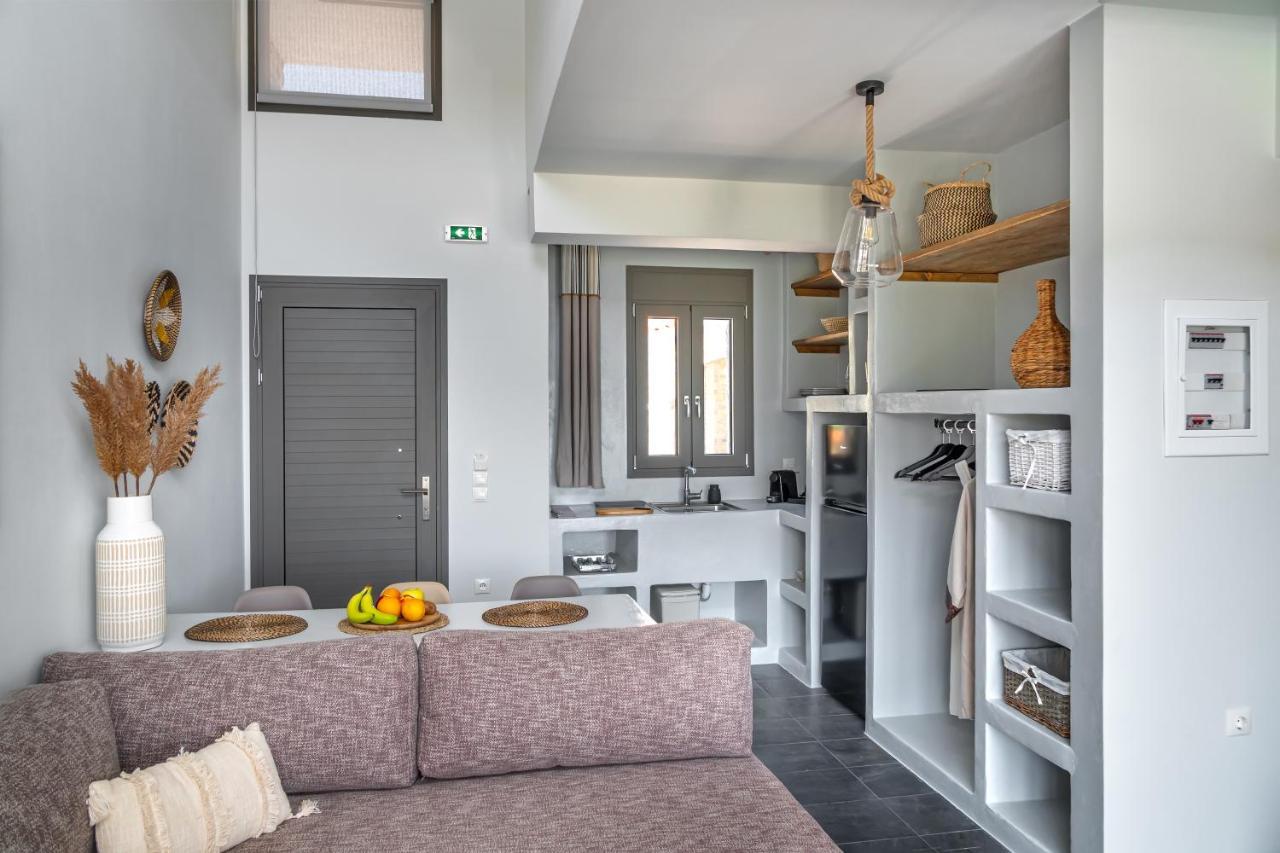 أييوي أبوستولوي La Perla Suites المظهر الخارجي الصورة