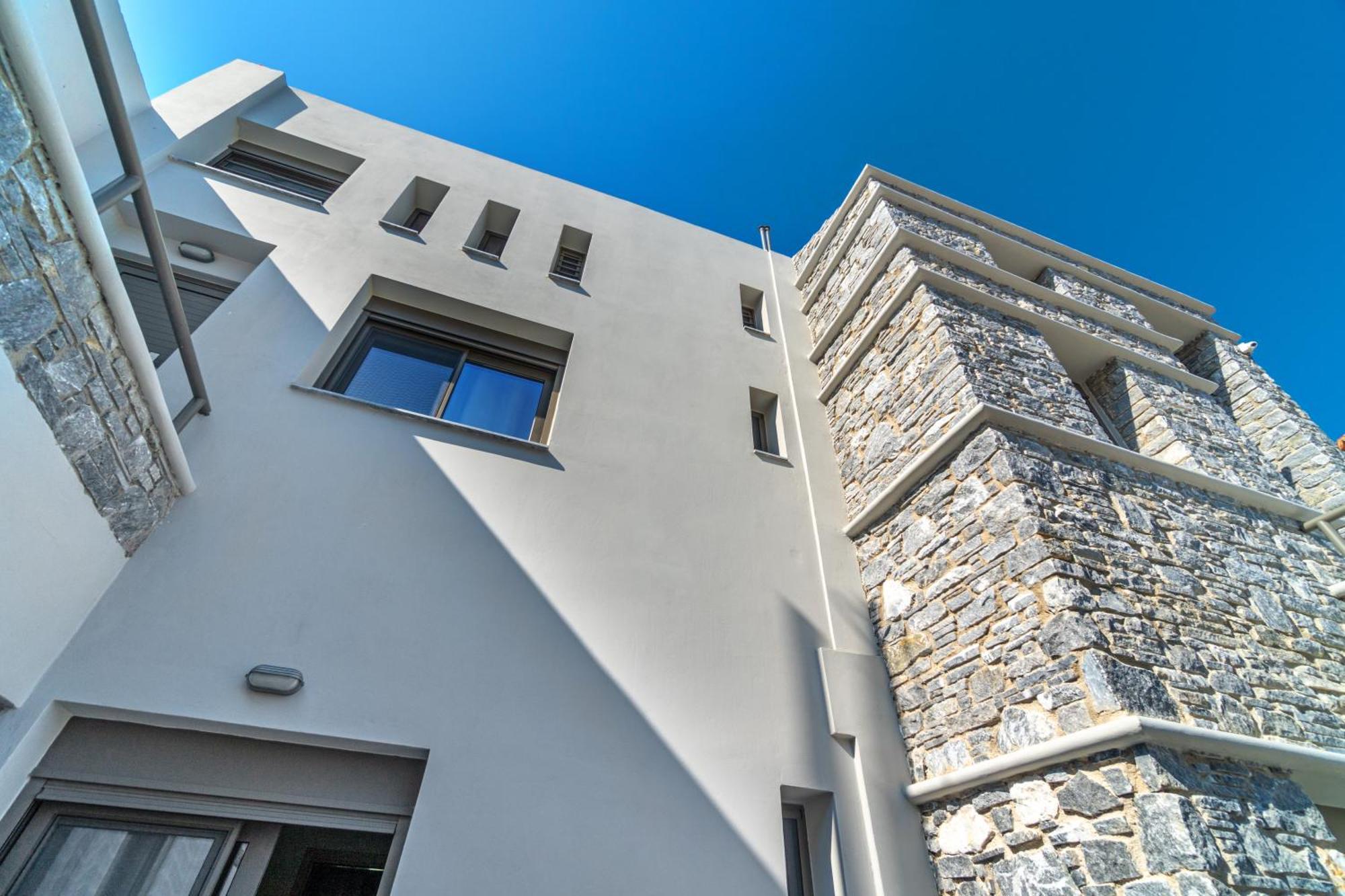 أييوي أبوستولوي La Perla Suites المظهر الخارجي الصورة